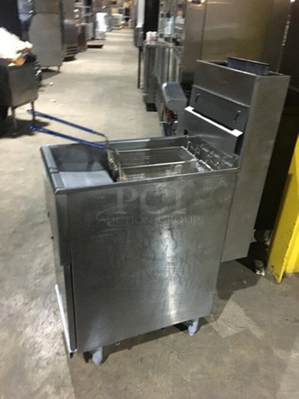 Pitco Commercial Natural Gas Powered Deep Fat Fryer! With Backsplash! All Stainless Steel! Model 40C Serial G14HB046604! On Legs! - Image 2 of 9