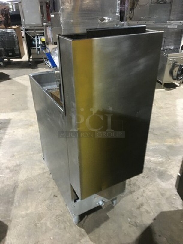 Pitco Commercial Natural Gas Powered Deep Fat Fryer! With Backsplash! All Stainless Steel! Model 40C Serial G14HB046604! On Legs! - Image 3 of 9