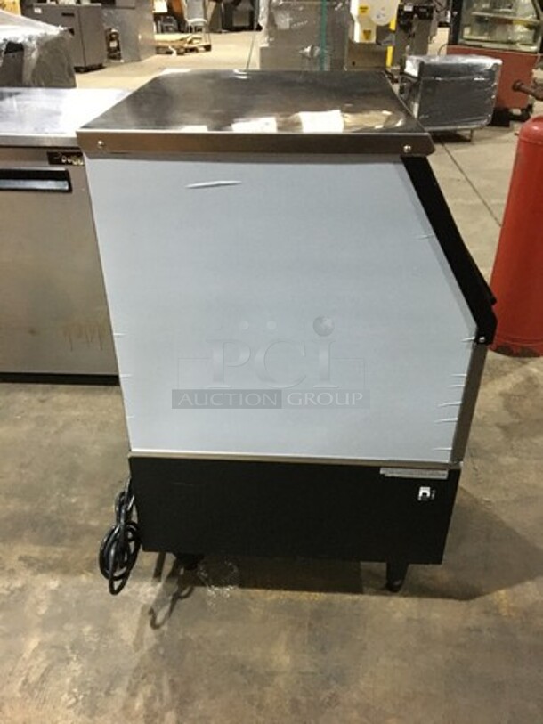 Maxx Ice Commercial Under The Counter Ice Making Machine! All Stainless Steel! Model MIM250 Serial 02500217085! 115V! - Image 3 of 9