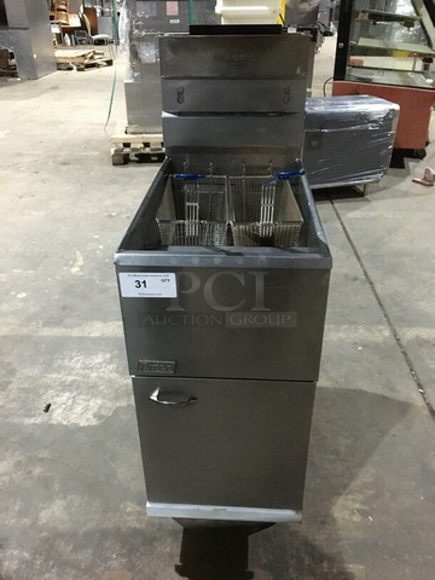 Pitco Commercial Natural Gas Powered Deep Fat Fryer! With Backsplash! With 2 Metal Frying Baskets! All Stainless Steel! Model 40C+ Serial G14FA030248! On Legs