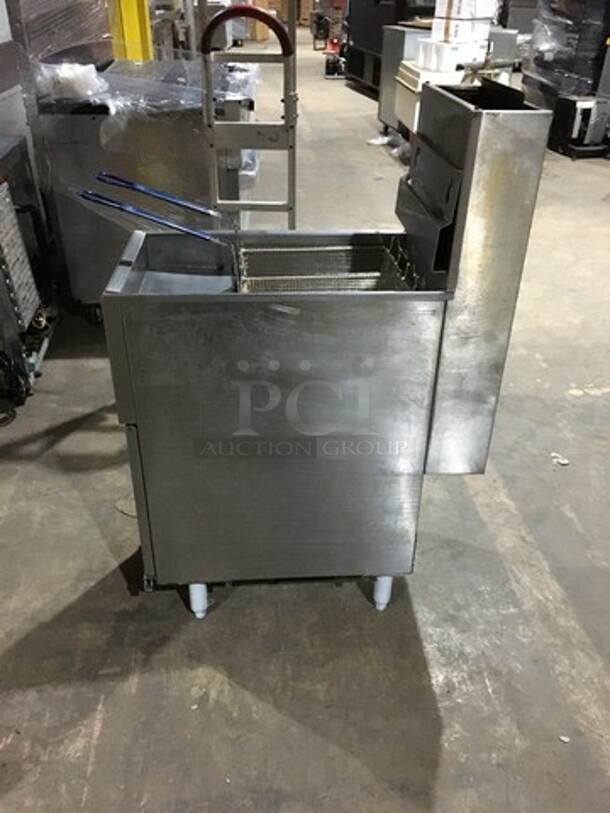 Pitco Commercial Natural Gas Powered Deep Fat Fryer! With Backsplash! With 2 Metal Frying Baskets! All Stainless Steel! Model 40C+ Serial G14FA030248! On Legs - Image 2 of 8