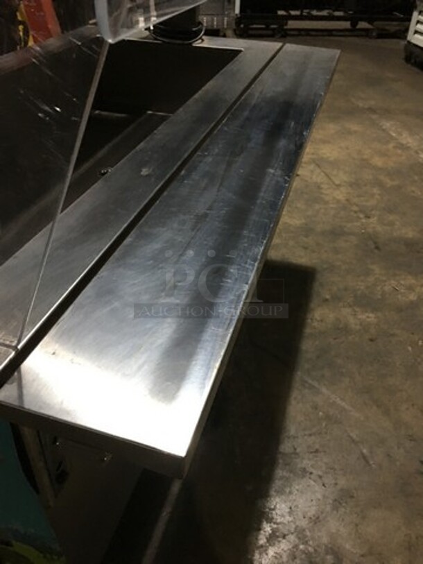 Vollrath Commercial Refrigerated Cold Pan! With Sneeze Guard! All Stainless Steel! With Lowering Prep/Serve Line! Model M3616500001EFA Serial B33600510731002! 120V 1Phase! On Commercial Casters! - Image 6 of 10