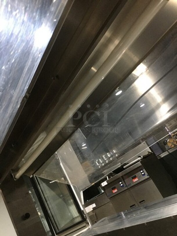 Vollrath Commercial Refrigerated Cold Pan! With Sneeze Guard! All Stainless Steel! With Lowering Prep/Serve Line! Model M3616500001EFA Serial B33600510731002! 120V 1Phase! On Commercial Casters! - Image 7 of 10