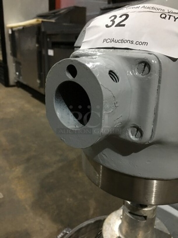 Hobart Commercial Floor Style 20 Quart Planetary Mixer! With Bowl! With Whip Attachment! Model A200 Serial 1296032! 115V 1Phase! - Image 5 of 11