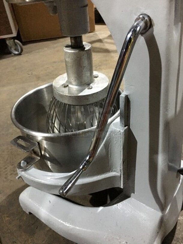 Hobart Commercial Floor Style 20 Quart Planetary Mixer! With Bowl! With Whip Attachment! Model A200 Serial 1296032! 115V 1Phase! - Image 9 of 11