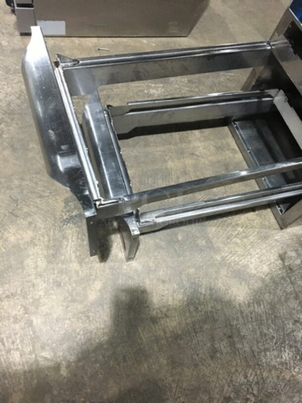 SWEET! LATE MODEL 2015! Alto Shaam Commercial Countertop 2 Drawer Food Warmer! All Stainless Steel! Model 5002DN Serial 1621396000! 120V 1Phase! - Image 6 of 9