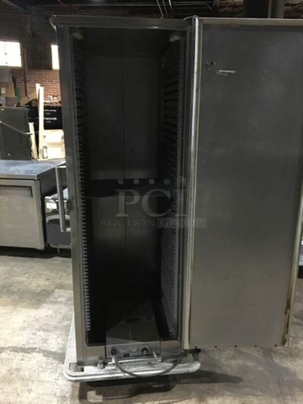 Carter Hoffmann Commercial Single Door Food Warming/Holding Cabinet! Holds Full Size Trays! All Stainless Steel! Model PH1825A Serial 17156180100156030M11! 120V! On Commercial Casters! - Image 5 of 8