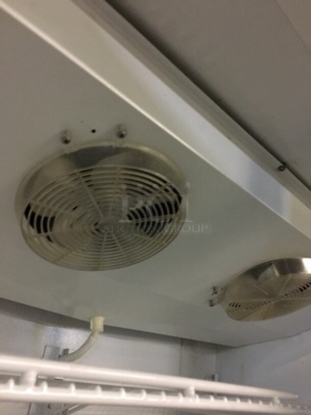 Master Bilt Commercial 2 Door Reach In Freezer Merchandiser! With Poly Coated Racks! Model BLG48HD Serial 150244OBB01! 115V 1Phase! - Image 6 of 8