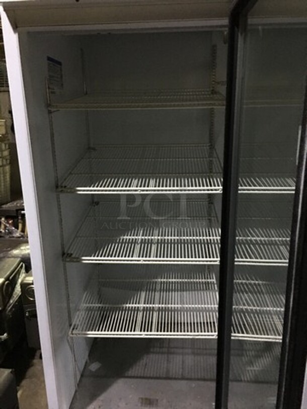 Beverage Air Commercial 3 Door Reach In Cooler Merchandiser! With Poly Coated Racks! Model MT72W Serial 5969807! 115V 1Phase! - Image 5 of 9