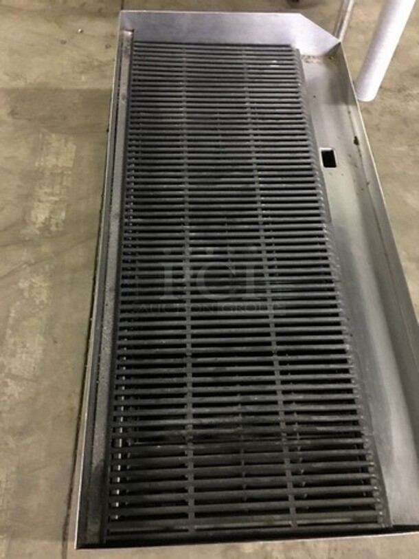 All Stainless Steel Natural Gas Powered Char Broiler Grill! With Back & Side Splashes! On Legs! - Image 5 of 9