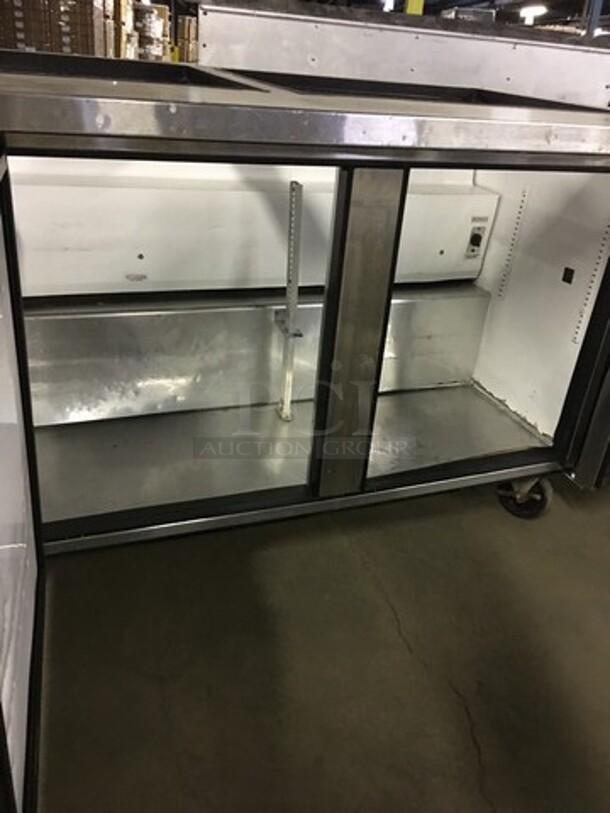 True Commercial Refrigerated Sandwich Prep Table! With 3 Door Underneath Storage Space! All Stainless Steel! Model TSSU7230MBST Serial 7648877! 115V 1Phase! On Commercial Casters! - Image 5 of 9