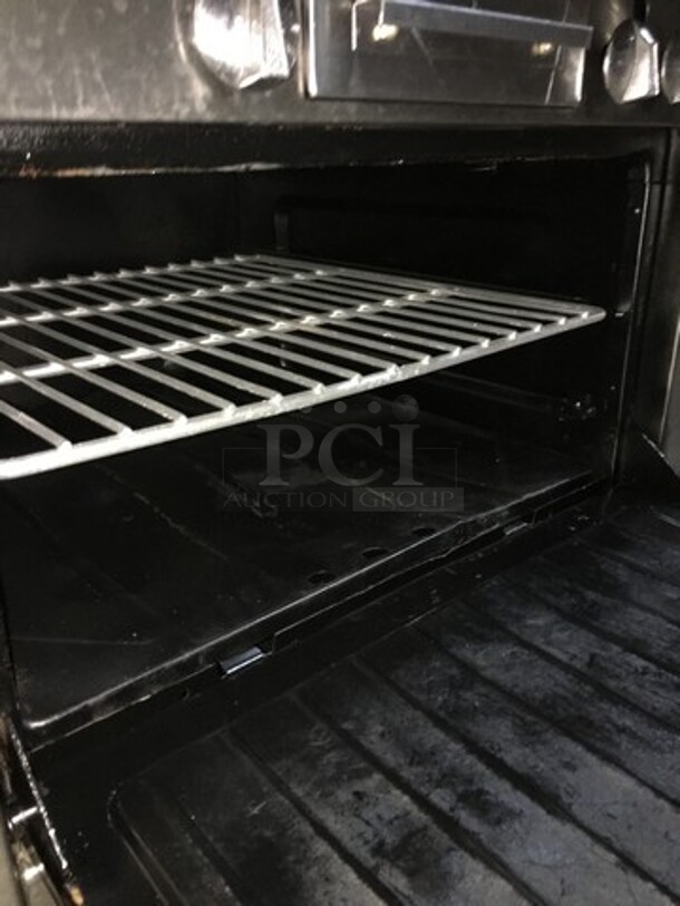 All Stainless Steel Upright Char Broiler! With Dual Oven! - Image 7 of 8