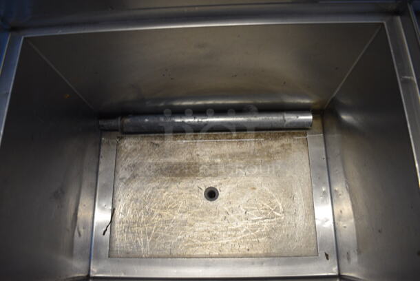 Krowne Stainless Steel Commercial Ice Bin w/ Right Side Sink Basin, Faucet and Handles. 1 Leg Needs Reattached. 36x19x37 - Image 4 of 4