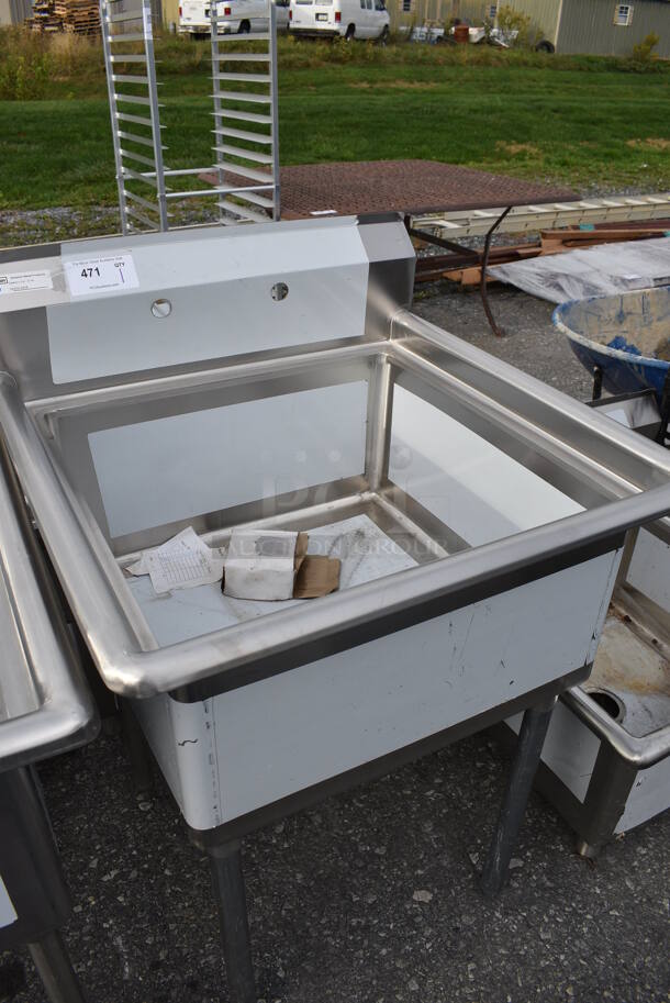 BRAND NEW SCRATCH AND DENT! Steelton Stainless Steel Commercial Single Bay Sink. 29.5x30x43 - Image 2 of 3