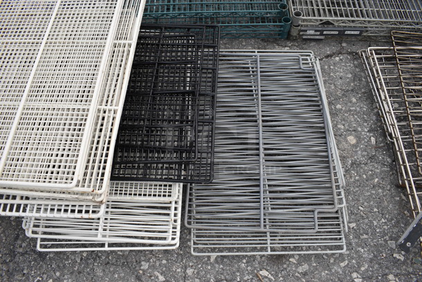 ALL ONE MONEY! Lot of Various Poly Racks! Includes 22x24 - Image 3 of 4