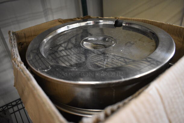 IN ORIGINAL BOX! Stainless Steel 11 Quart Chafer. 11.5x14x15 - Image 2 of 3