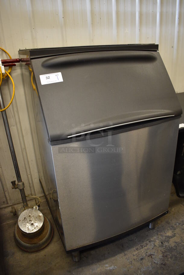 NICE! Manitowoc Model B570D Stainless Steel Commercial Ice Bin w/ Poly Flap Lid. 30x33x52 - Image 3 of 6