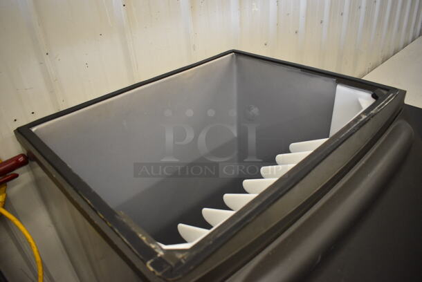 NICE! Manitowoc Model B570D Stainless Steel Commercial Ice Bin w/ Poly Flap Lid. 30x33x52 - Image 4 of 6