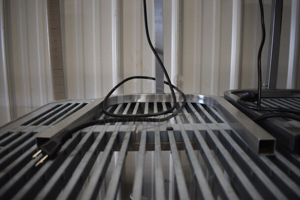 Avantco Metal Commercial Countertop 2 Head Warming Lamp. 14x21x23. Tested and Working! - Image 2 of 3