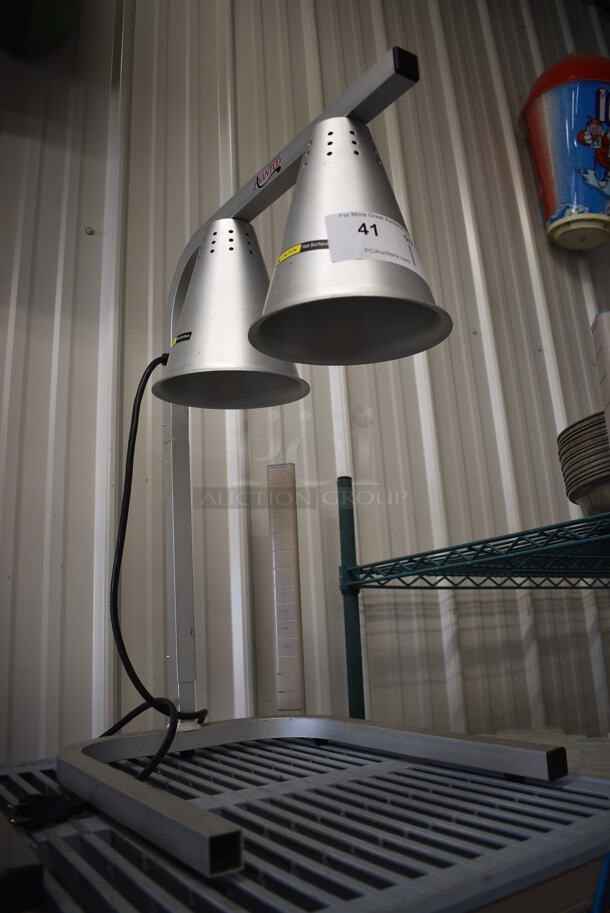 Avantco Metal Commercial Countertop 2 Head Warming Lamp. 14x21x23. Tested and Working! - Image 1 of 4