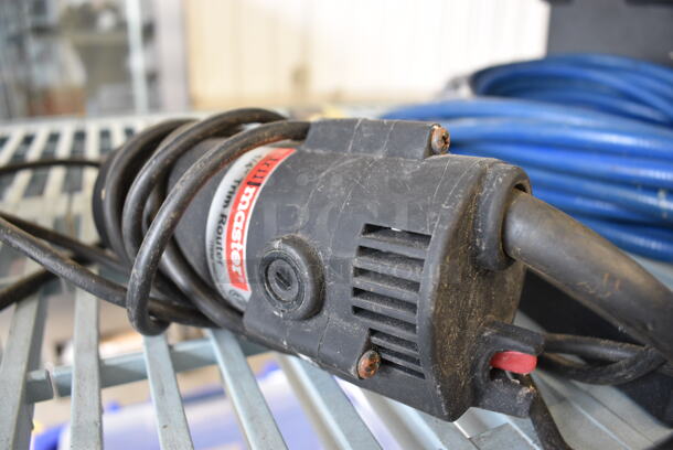 Drill Master 1/4" Trim Router. 2.5x2.5x8 - Image 3 of 4