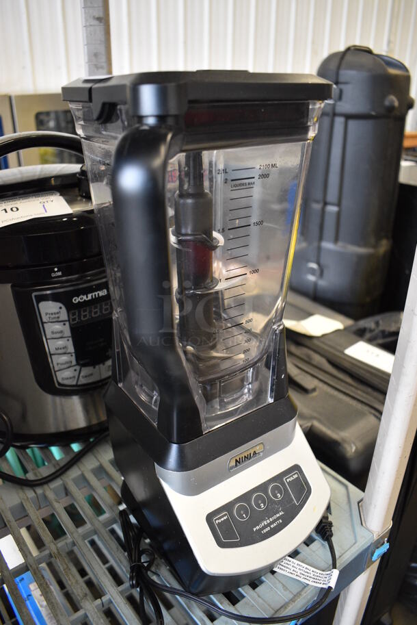 Ninja Countertop Blender w/ Pitcher. 6x8x17. Tested and Working! - Image 2 of 3