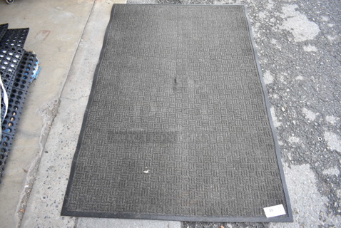 Floor Mat. 72x46