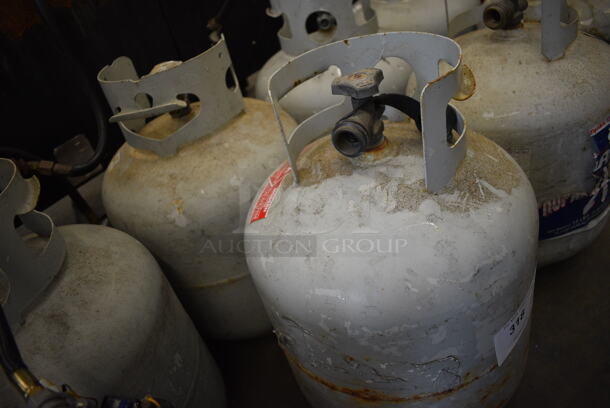 2 Metal Liquid 20 Pound Propane Gas Canisters. 11x11x18. 2 Times Your Bid! - Image 2 of 4