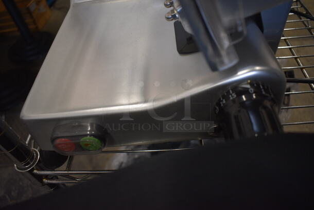 BRAND NEW! Waring Stainless Steel Commercial Countertop Meat Slicer w/ Blade Sharpener. 18x17x16. Tested and Working! - Image 5 of 5
