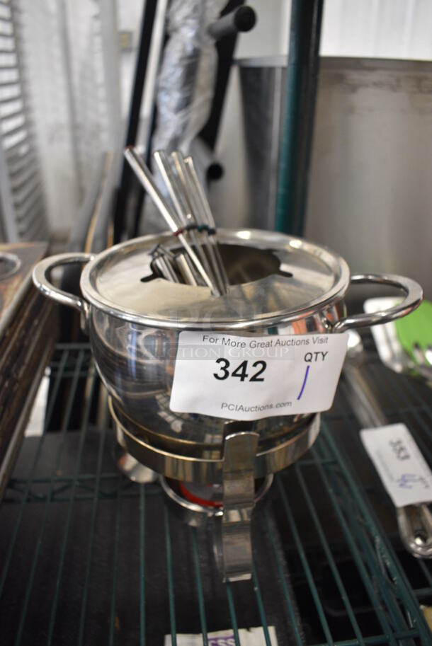 Metal Fondue Pot. 10.5x7x8