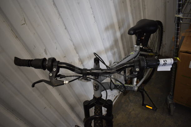 Roadmaster Gray Metal Bicycle. 56x24x36 - Image 3 of 6
