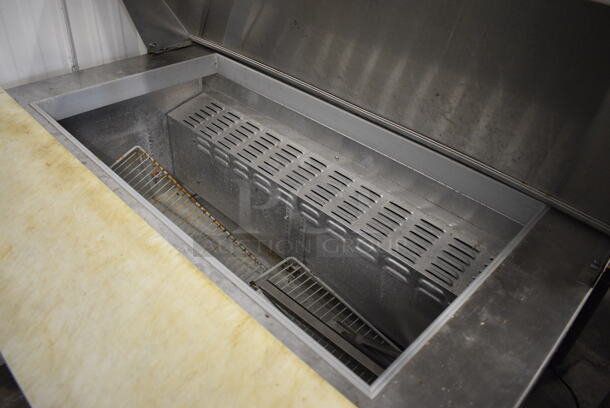 NICE! Continental Model SW48-18M Stainless Steel Commercial Sandwich Salad Prep Table Bain Marie on Commercial Casters. 115 Volts, 1 Phase. 48x34x42. Tested and Powers On But Does Not Get Cold - Image 3 of 7