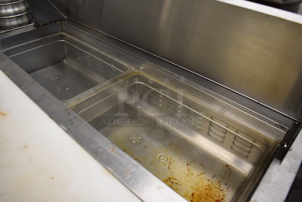 NICE! Adcraft Model SL-2D Stainless Steel Commercial Sandwich Salad Prep Table Bain Marie on Commercial Casters. 115 Volts, 1 Phase. 47x31x43. Tested and Working! - Image 4 of 8