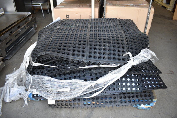 21 BRAND NEW! Winco Black Anti Fatigue Floor Mats. 36x36. 21 Times Your Bid! - Image 2 of 4