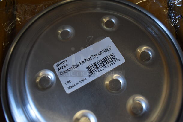 36 BRAND NEW IN BOX! Winco APZN-6 Aluminum Wide Rim Pizza Trays w/ Nibs. 6x6. 36 Times Your Bid! - Image 3 of 4