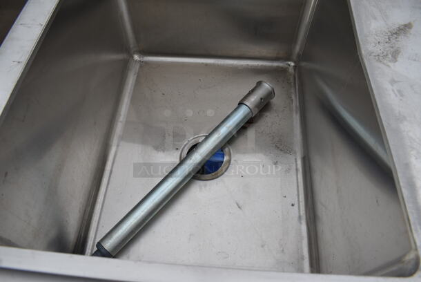 BRAND NEW SCRATCH AND DENT! Regency Stainless Steel Commercial 3 Bay Sink w/ Dual Drainboards. One Leg Needs Reattached. 94x29x45. Bays 18x24x14. Drainboards 16x26x2 - Image 5 of 6