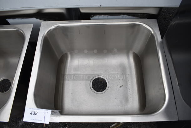 BRAND NEW SCRATCH AND DENT! Stainless Steel Commercial Single Bay Drop In Sink. 22.5x18.5x12 - Image 2 of 3