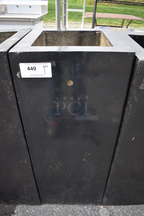 Black Planter. 16x16x40 - Image 1 of 3