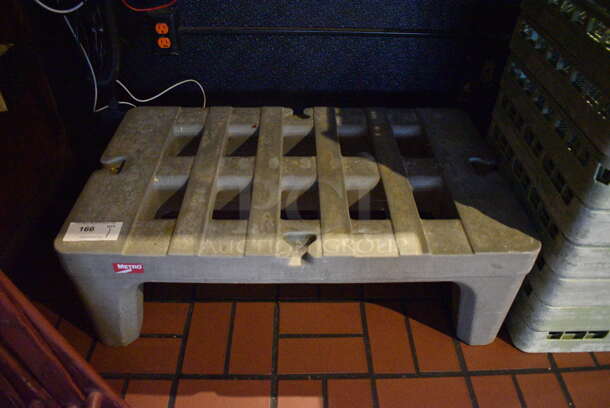 Metro Gray Poly Dunnage Rack. 36x22x12 - Image 3 of 3