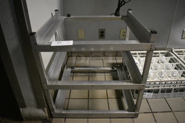 Metal Commercial Rack. 23.5x22x25 - Image 1 of 2