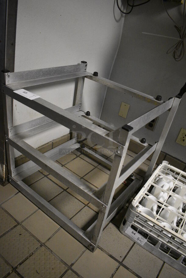Metal Commercial Rack. 23.5x22x25 - Image 2 of 2