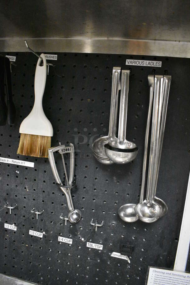 ALL ONE MONEY! Lot of Various Utensils Including Ladles! Includes 7.5" - Image 3 of 3