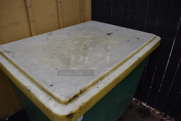 Green and White Poly Bin on Commercial Casters. 45x33x36 - Image 3 of 3