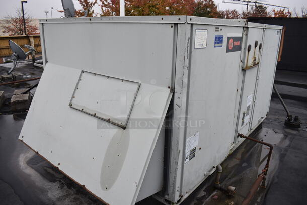 GREAT! Trane Model YCD120B3H0DB Metal Commercial Rooftop Air Conditioner. 208-230 Volts, 3 Phase. BUYER MUST REMOVE. 117x64x49 - Image 7 of 7