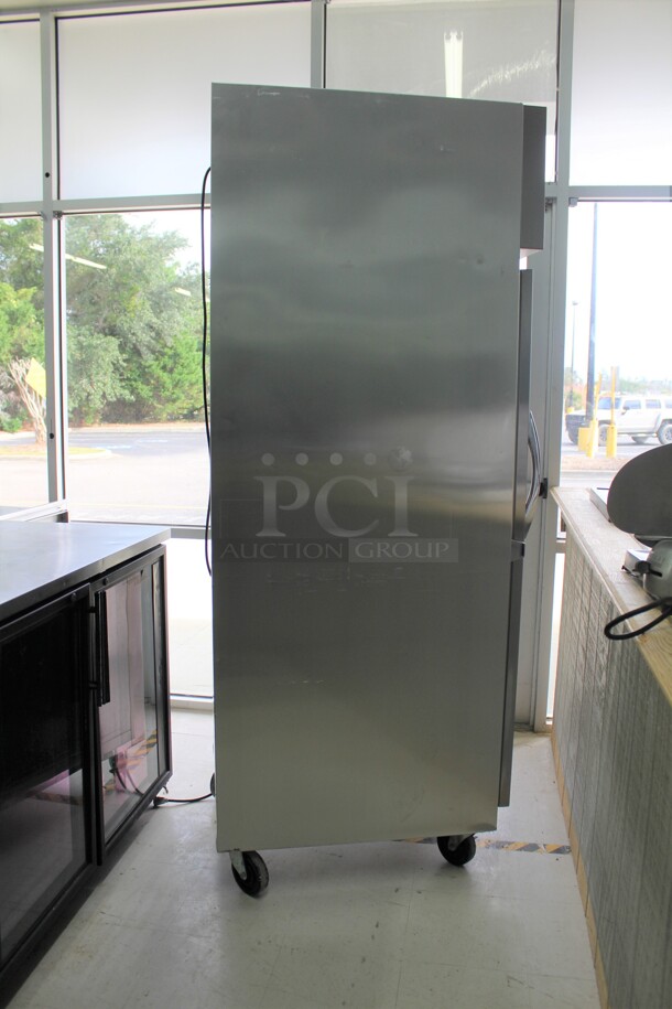 FABULOUS! True Model STF1R-1G Commercial Stainless Steel Single Glass Door Refrigerator/Cooler On Commercial Casters. 28x33x84. 115V/60Hz. Working When Removed! - Image 6 of 6