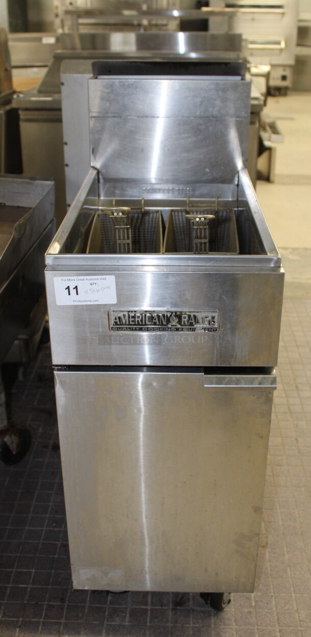 GREAT! American Range Model AF-35/50 Commercial Stainless Steel Natural Gas 35-50lb Fryer On Commercial Casters. 15.5x30.5x45. Working When Pulled!