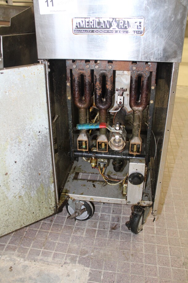 GREAT! American Range Model AF-35/50 Commercial Stainless Steel Natural Gas 35-50lb Fryer On Commercial Casters. 15.5x30.5x45. Working When Pulled! - Image 3 of 8