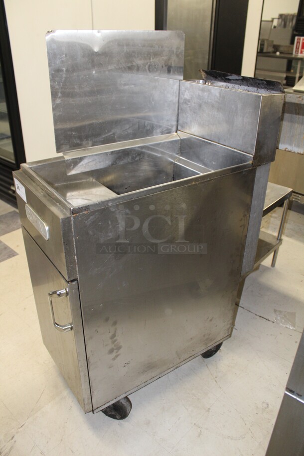 WOW! Royal Commercial Stainless Steel Natural Gas 35-50lb Floor Fryer On Commercial Casters With Sidesplash. 15.5x31x51. Working When Removed! - Image 4 of 6