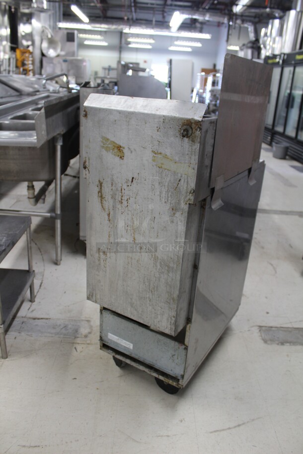 WOW! Royal Commercial Stainless Steel Natural Gas 35-50lb Floor Fryer On Commercial Casters With Sidesplash. 15.5x31x51. Working When Removed! - Image 5 of 6