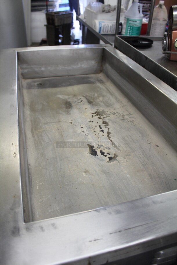 AMAZING! Commercial Stainless Steel Ice Well With Drain. 48x34.5x69 - Image 2 of 6